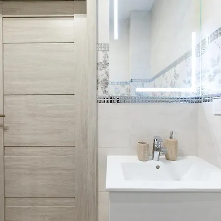 Appartement Yagi Z Bezplatnym Parkingiem Nad Morzem Epapartamenty